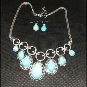 Teardrop Necklace Set